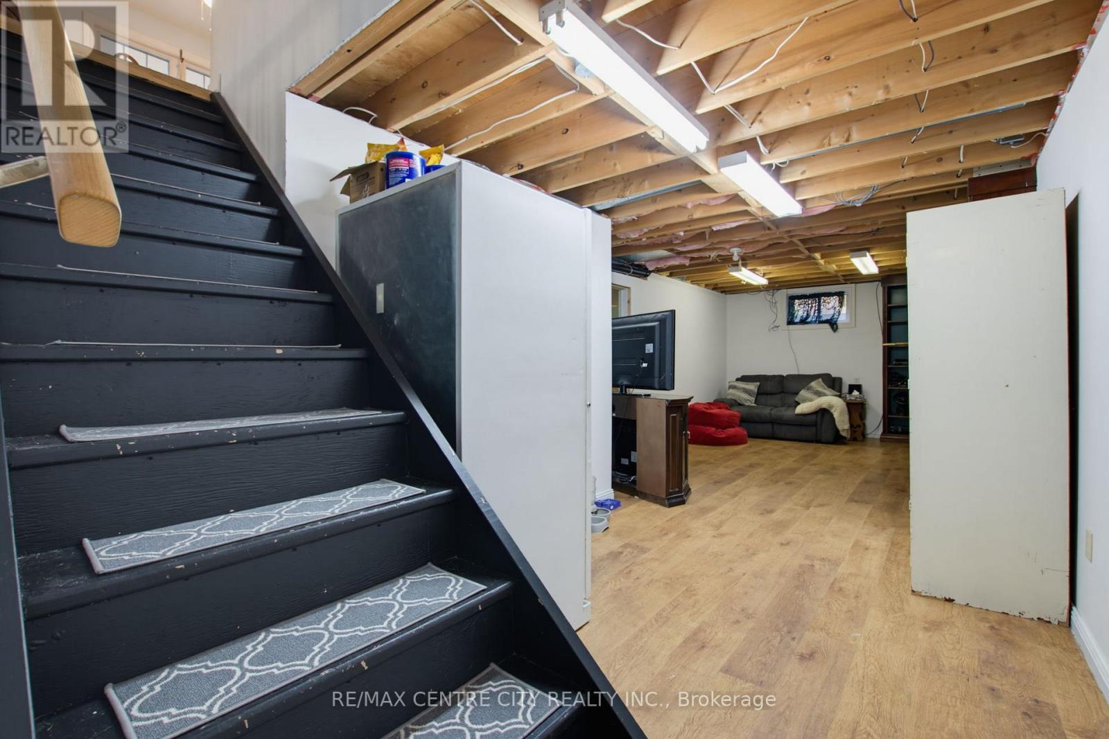 119 ANDERSON AVENUE - 25