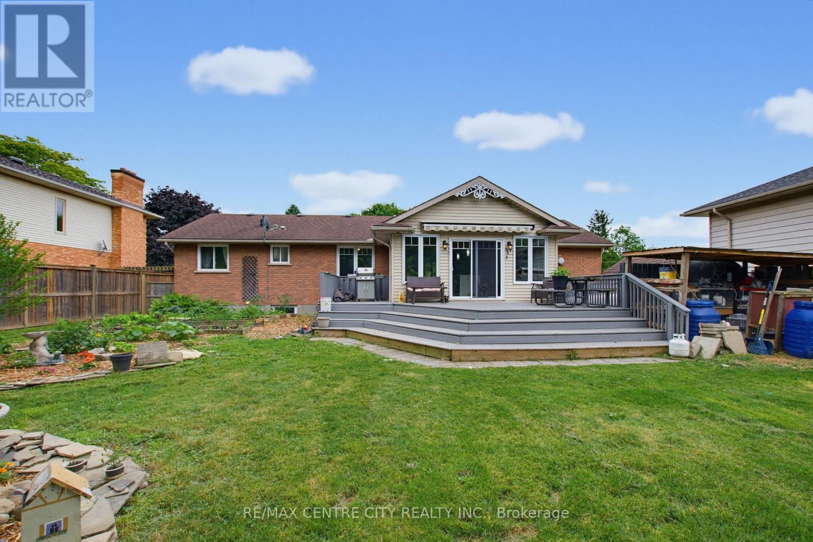 119 ANDERSON AVENUE - 36