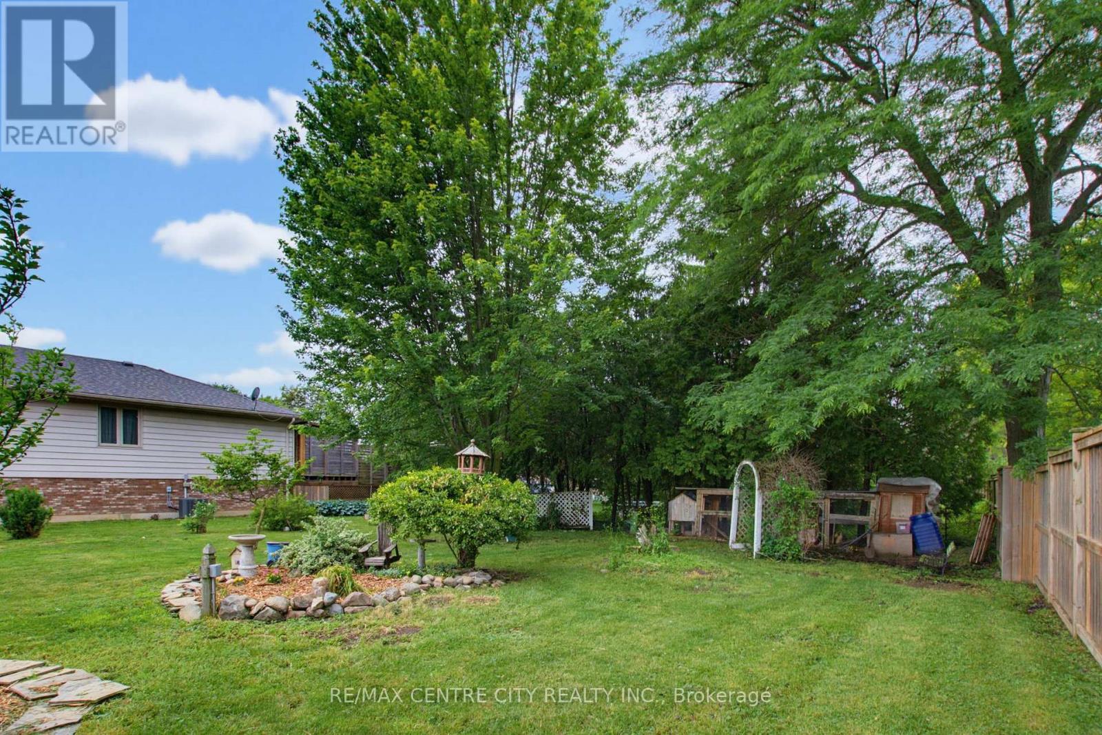119 ANDERSON AVENUE - 39