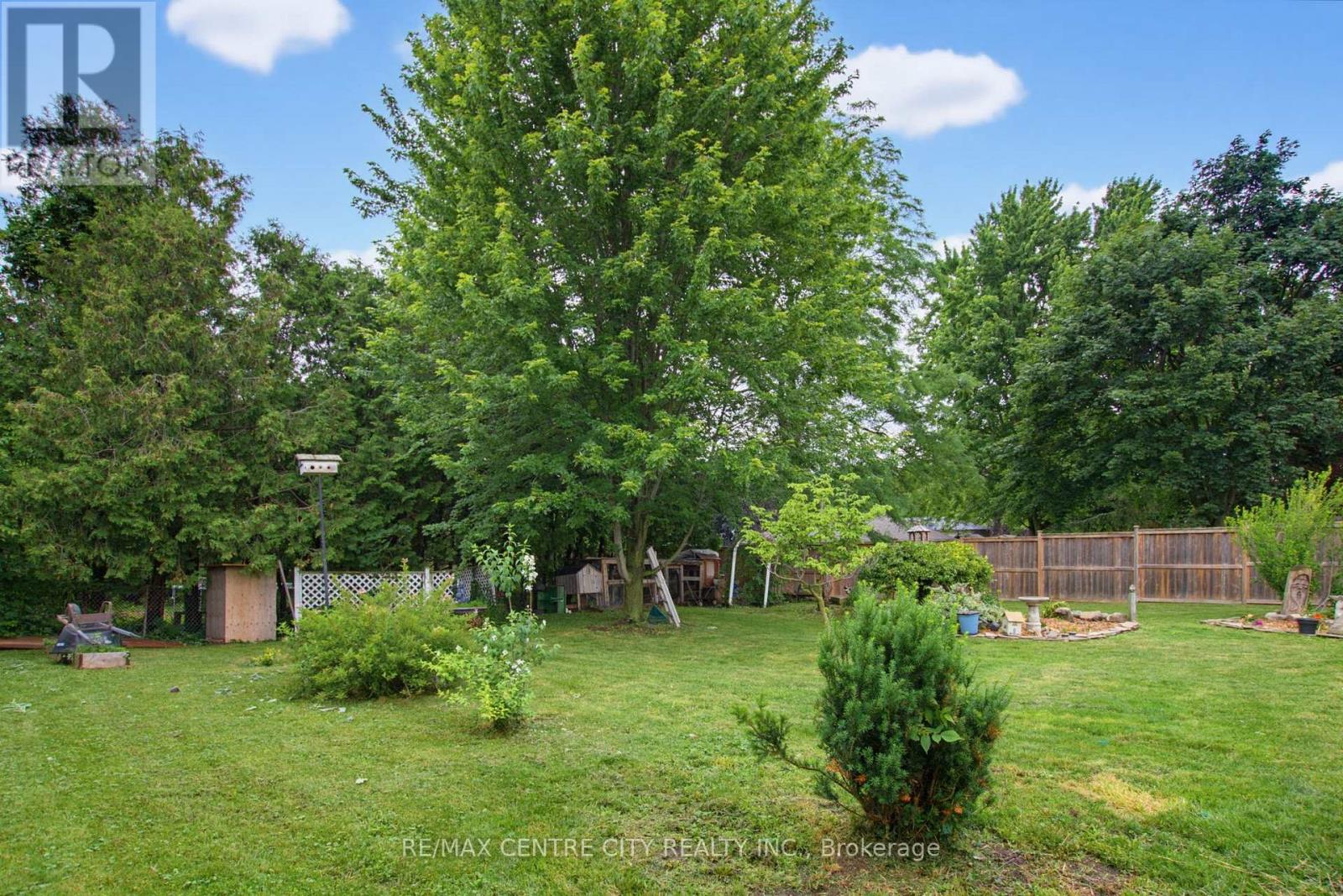119 ANDERSON AVENUE - 41