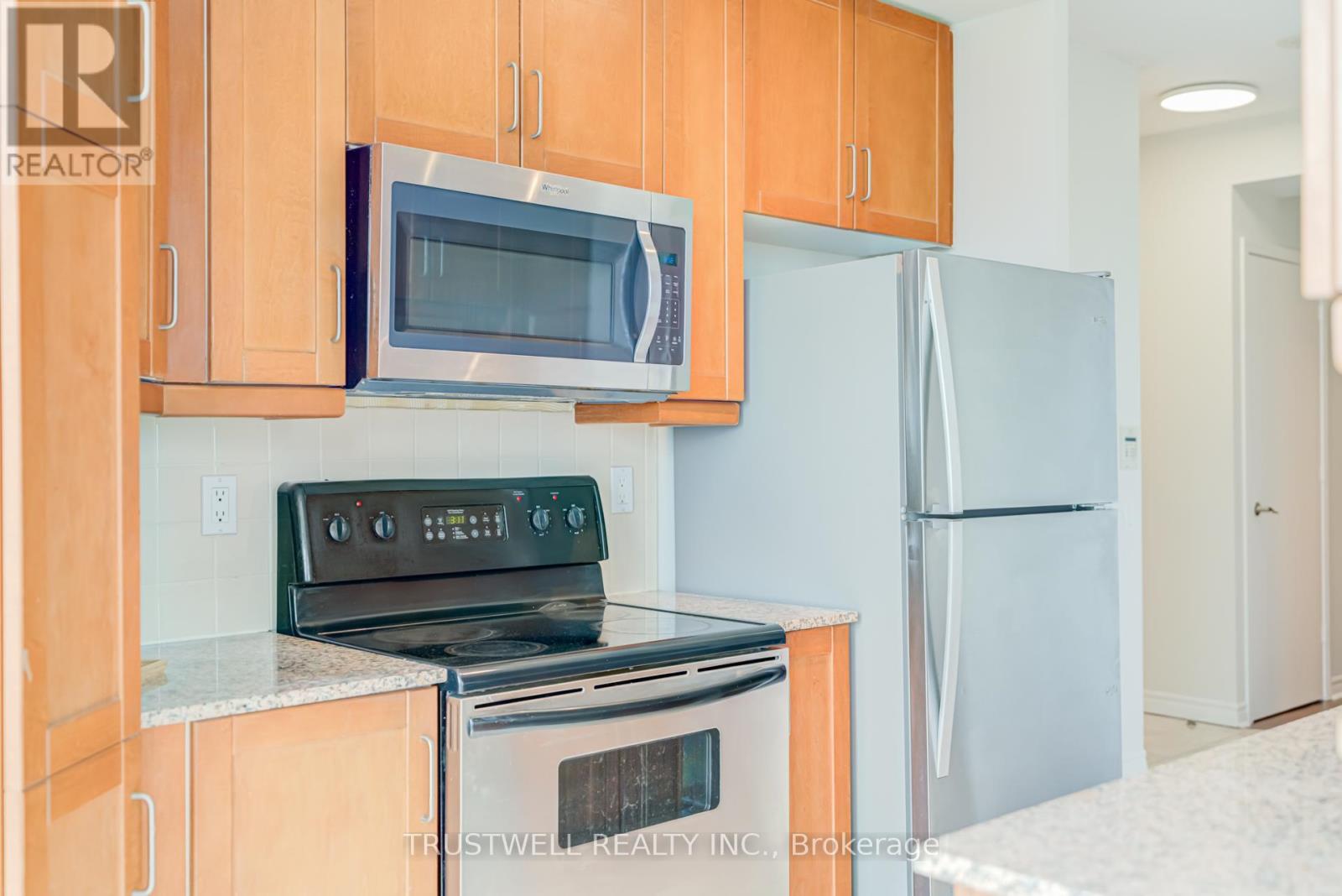 #2210 60 BYNG AVENUE - 11