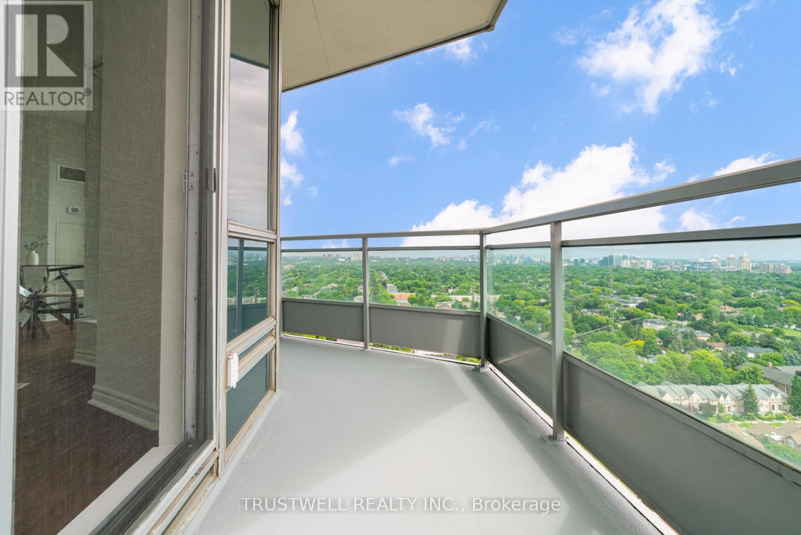 #2210 60 BYNG AVENUE - 19