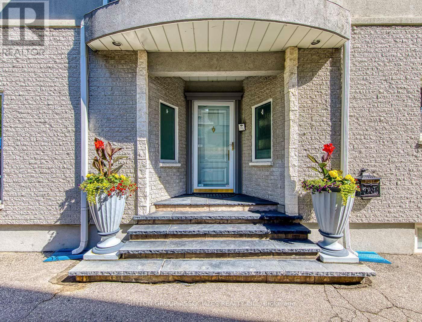 18 MARTIN GROVE ROAD - 1