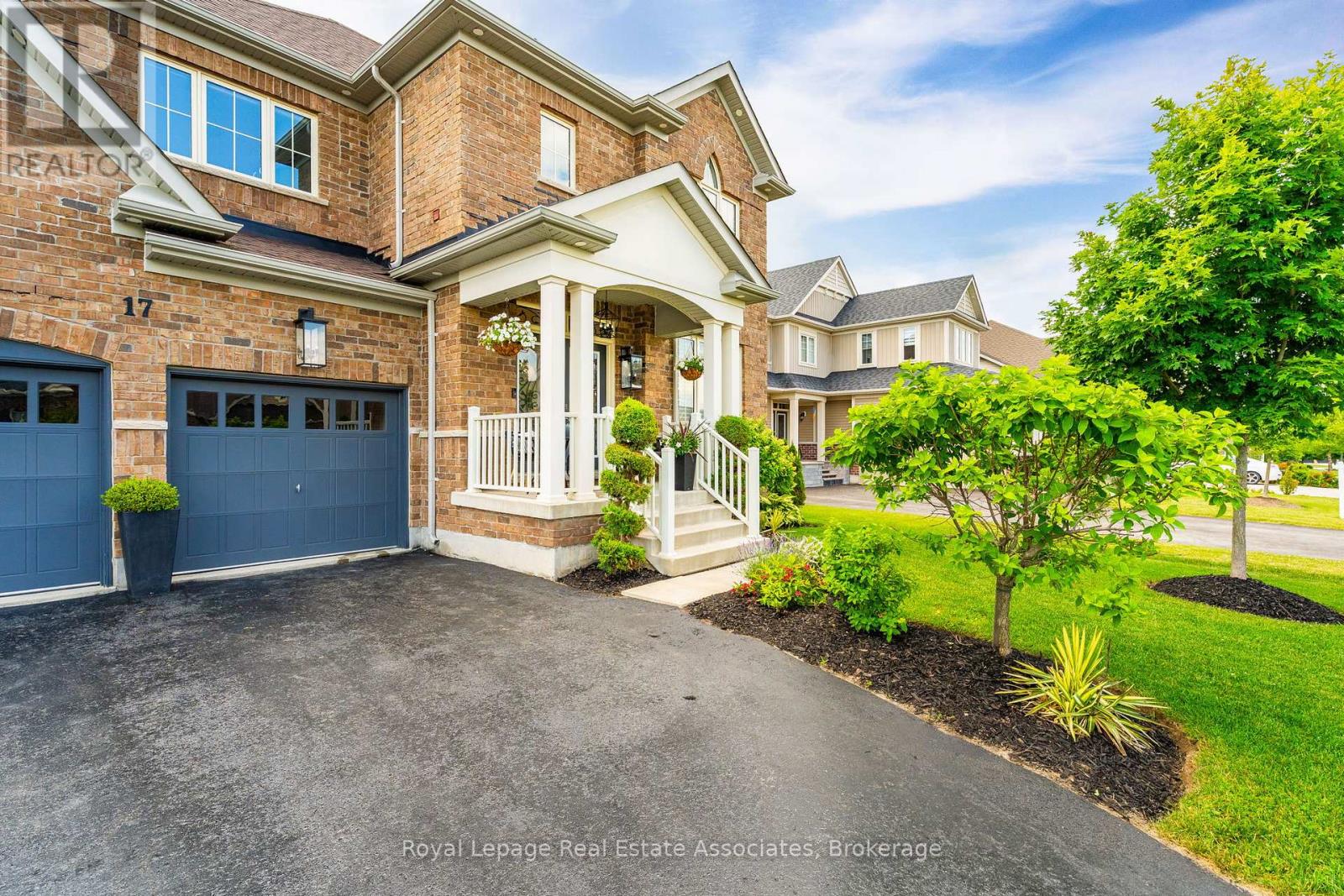 17 MITCHELL CRESCENT - 5