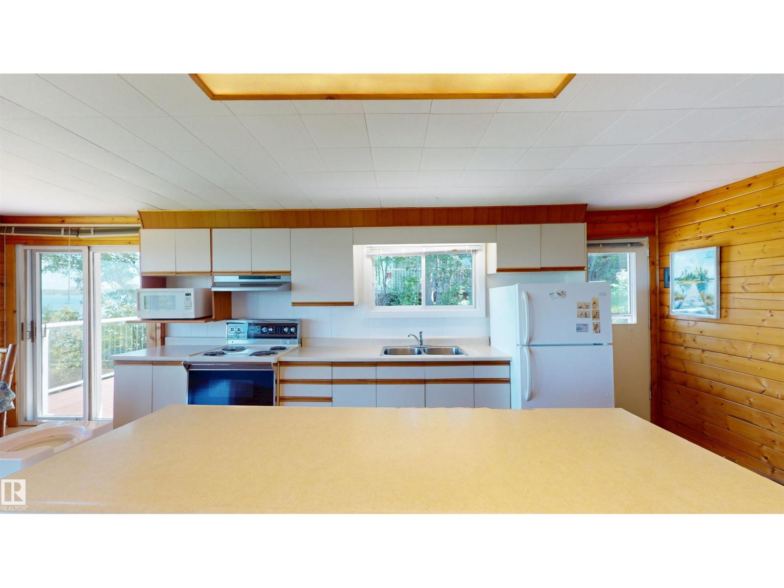 14 52515 RGE ROAD 52 - 23