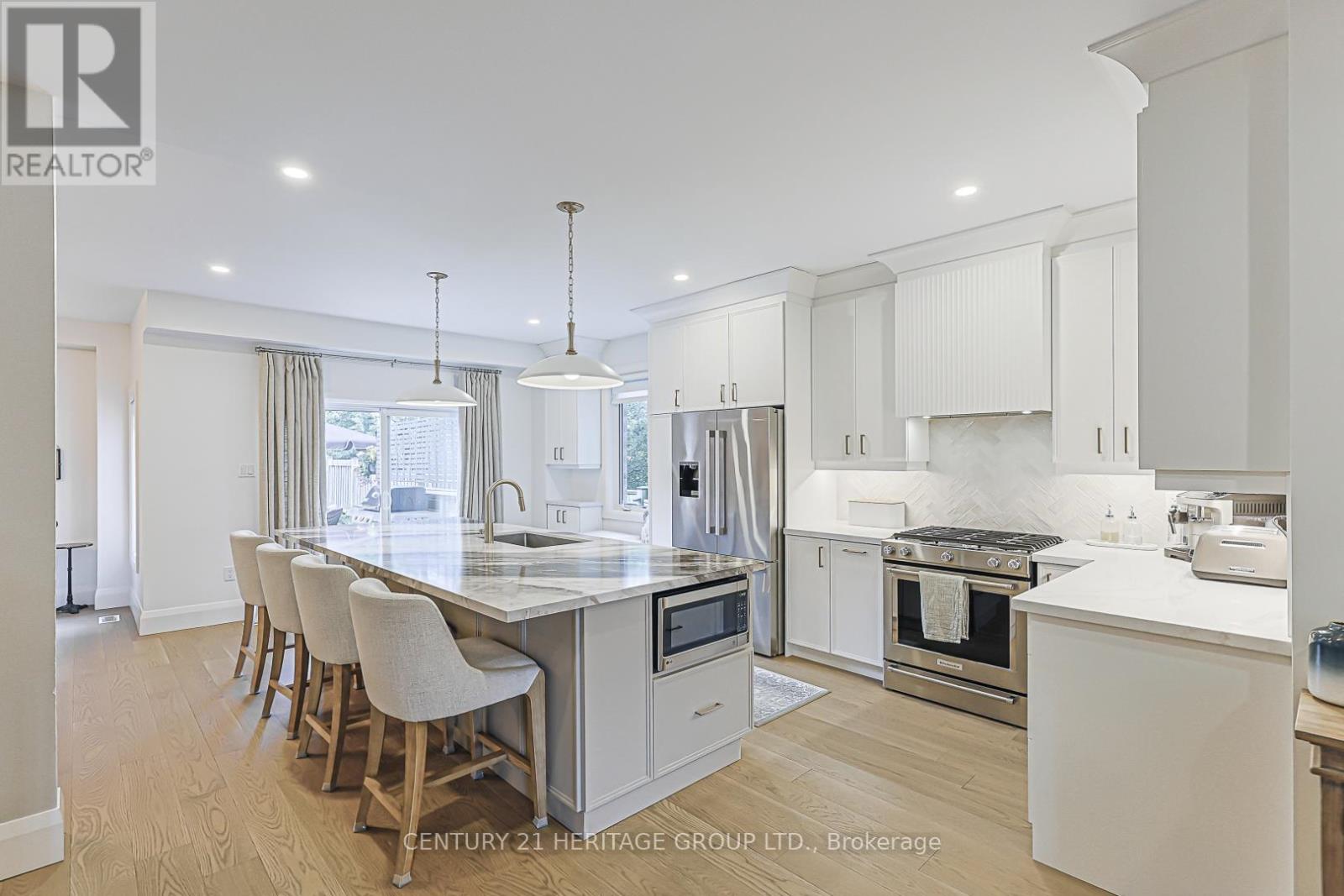 93 RIDGE GATE CRESCENT - 13