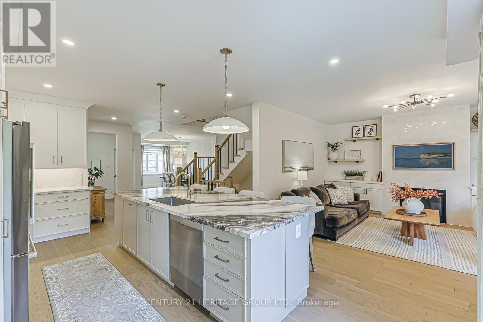 93 RIDGE GATE CRESCENT - 15