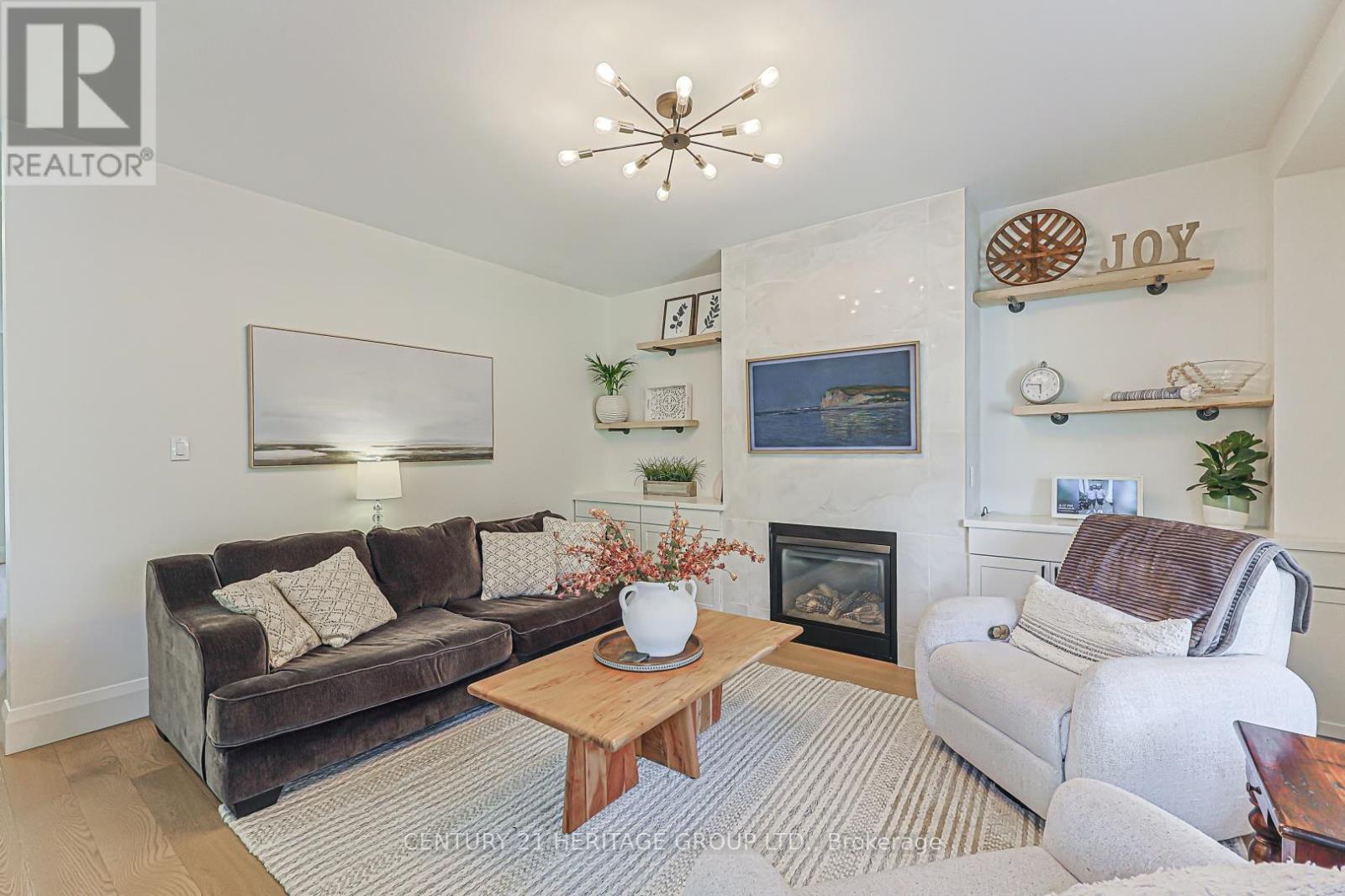 93 RIDGE GATE CRESCENT - 17
