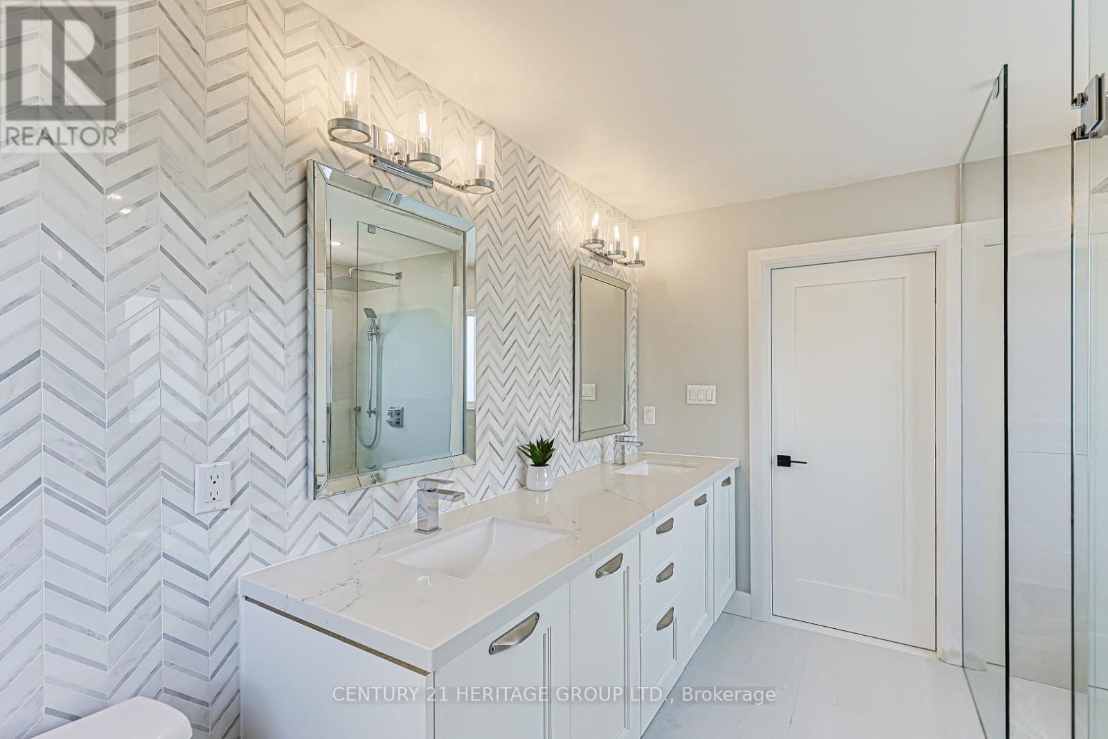 93 RIDGE GATE CRESCENT - 24