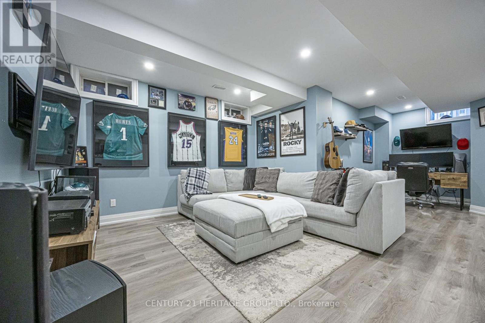 93 RIDGE GATE CRESCENT - 32