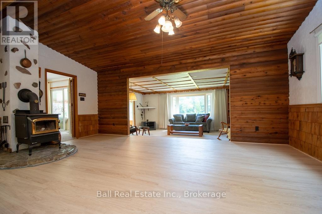 2137 CHIPMUNK ROAD - 10