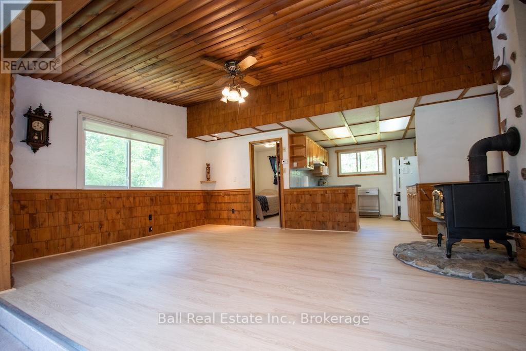 2137 CHIPMUNK ROAD - 14