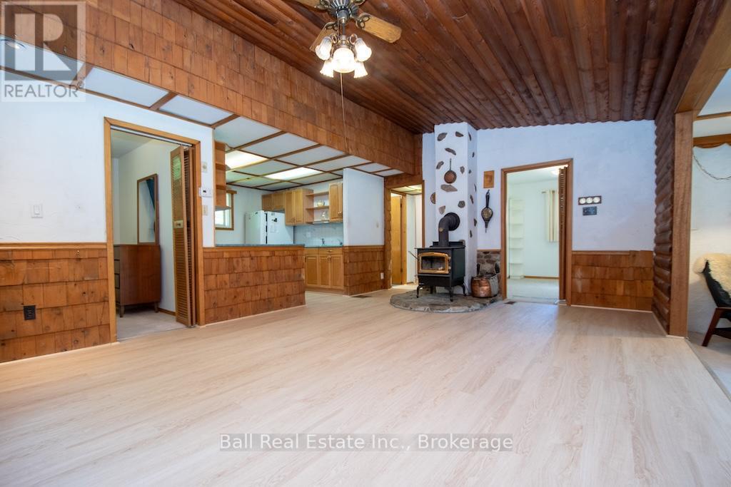 2137 CHIPMUNK ROAD - 8