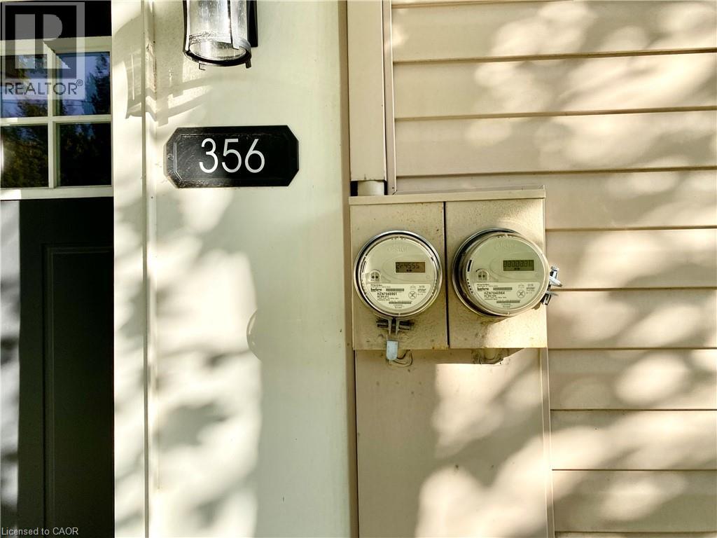 358 DUNDAS Street E - 6