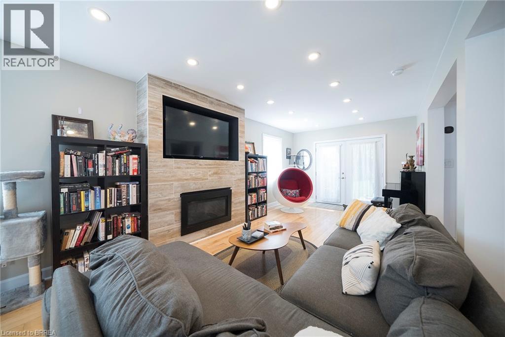 32 ELMWOOD Avenue - 10