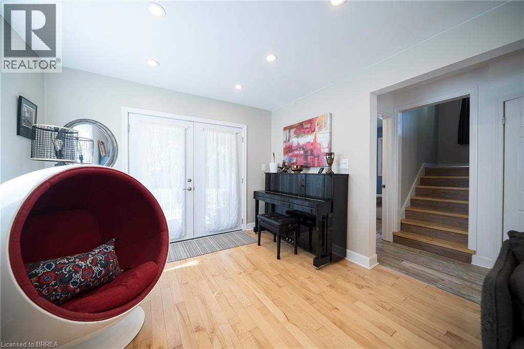 32 ELMWOOD Avenue - 13