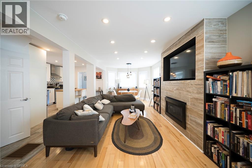 32 ELMWOOD Avenue - 14