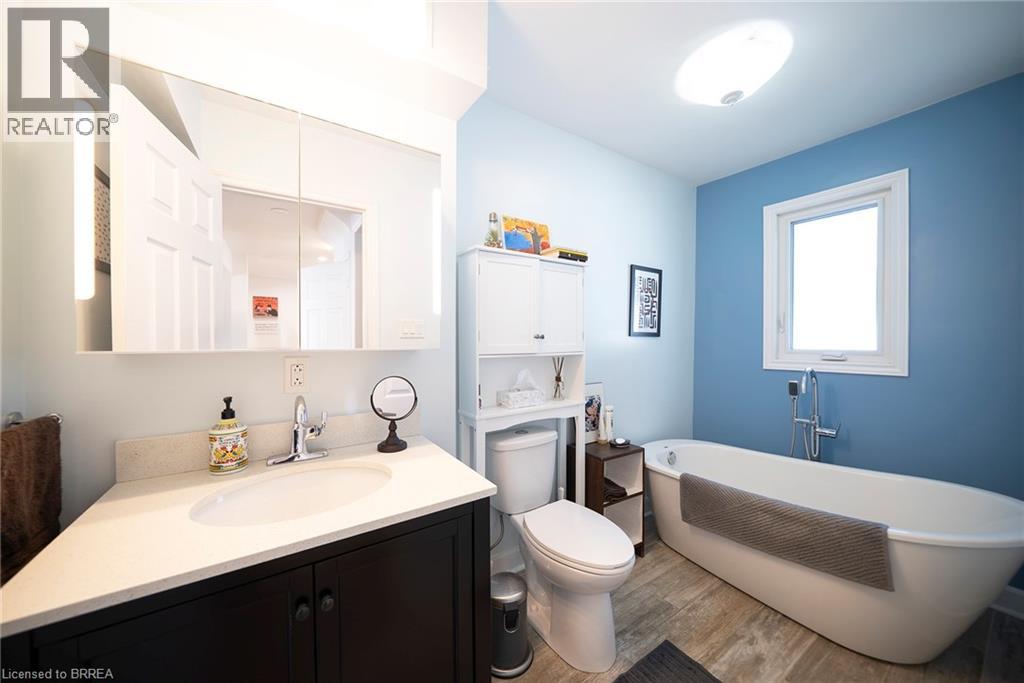 32 ELMWOOD Avenue - 15