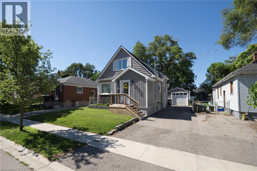 32 ELMWOOD Avenue - 2