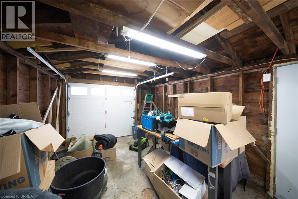 32 ELMWOOD Avenue - 26