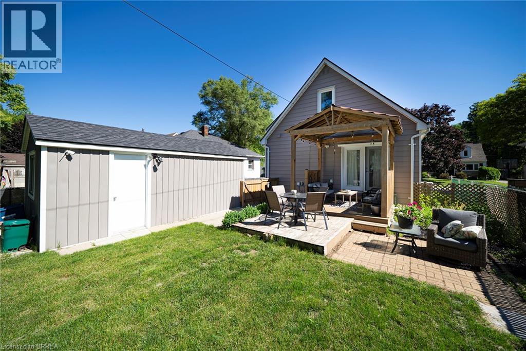 32 ELMWOOD Avenue - 27