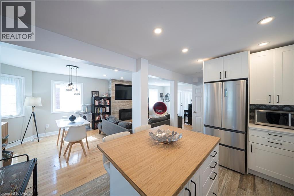 32 ELMWOOD Avenue - 9