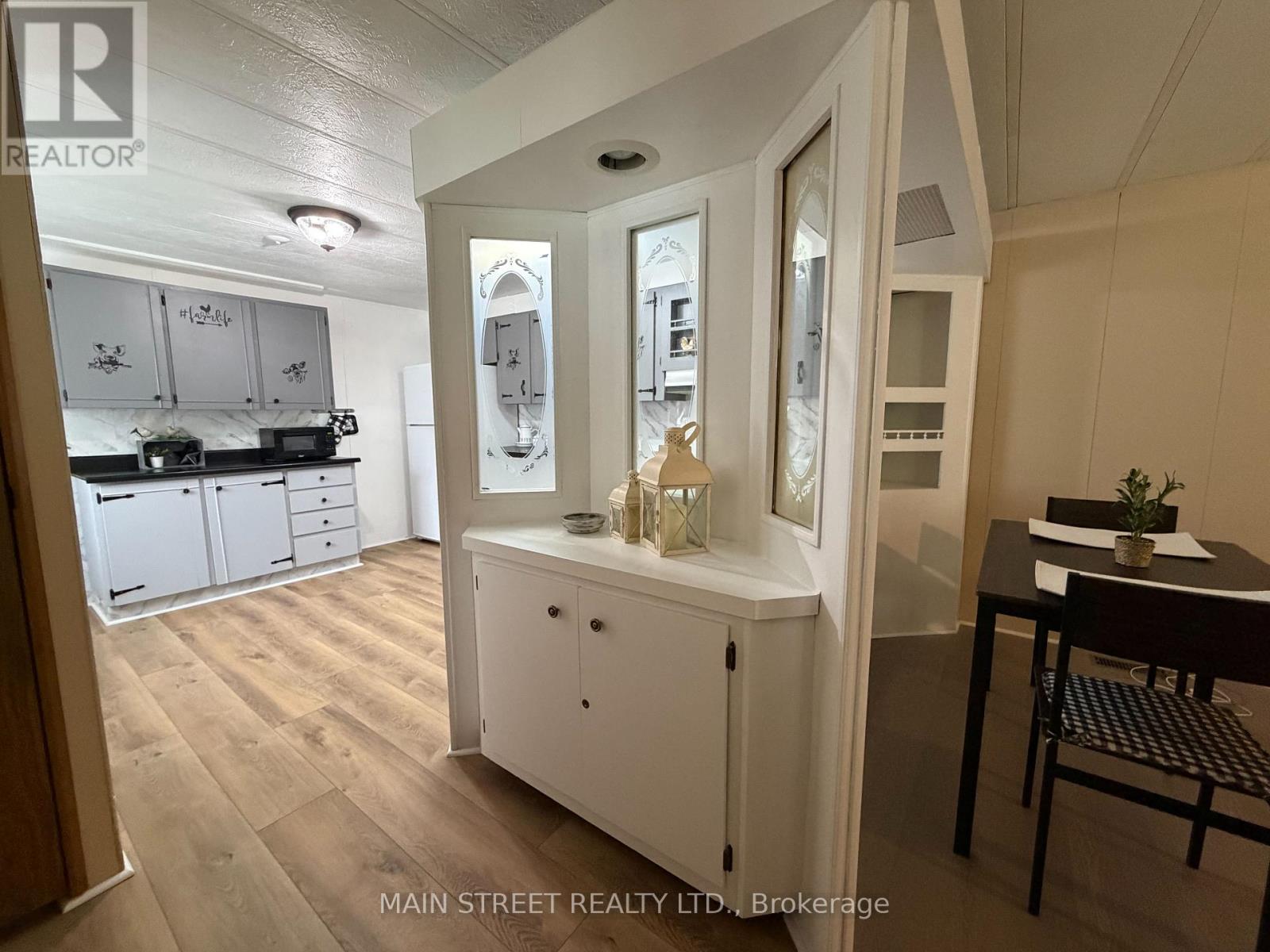 8 PARK CRESCENT - 15