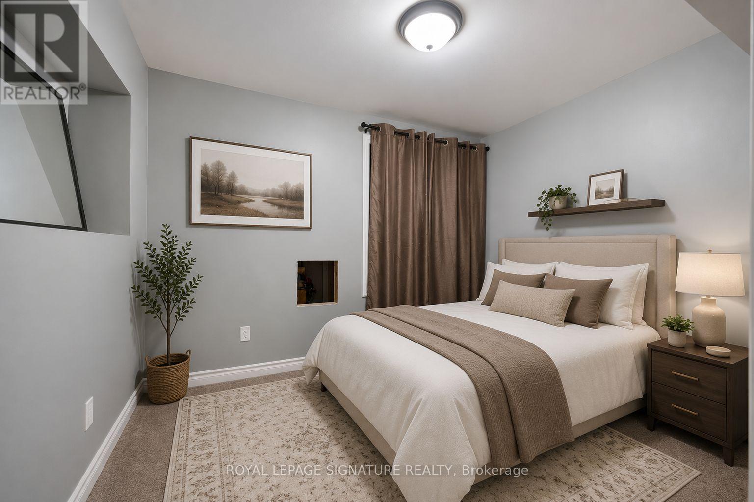 61 THAMES WAY - 42