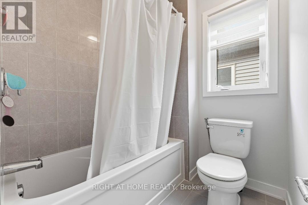 105 ALAMO STREET - 38