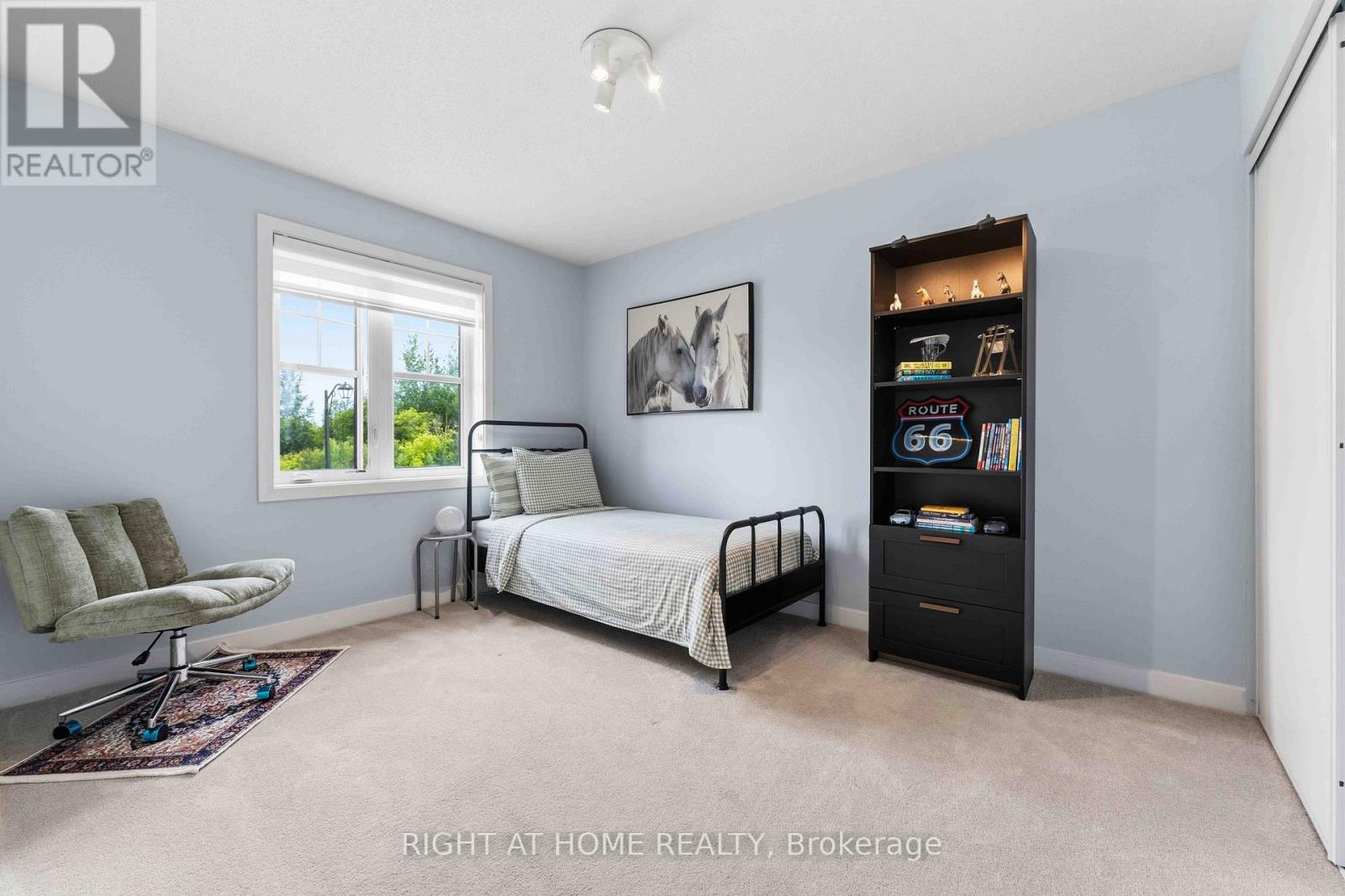 105 ALAMO STREET - 31