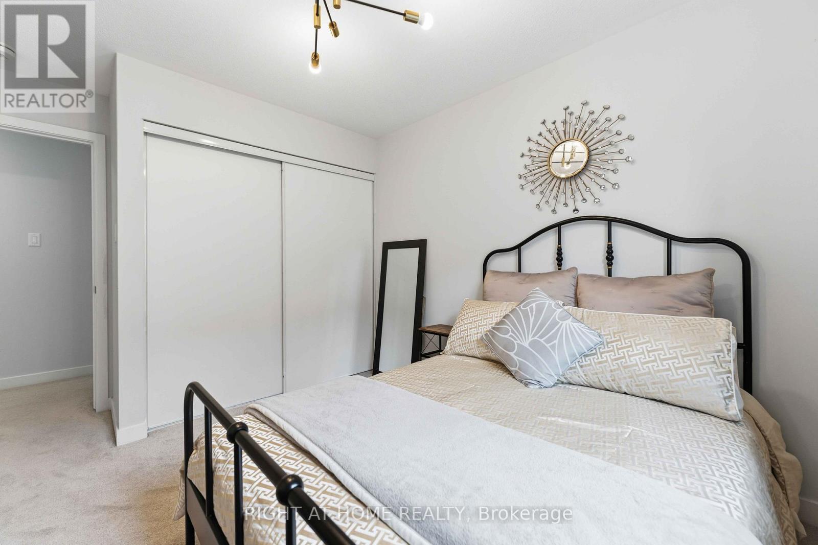 105 ALAMO STREET - 29