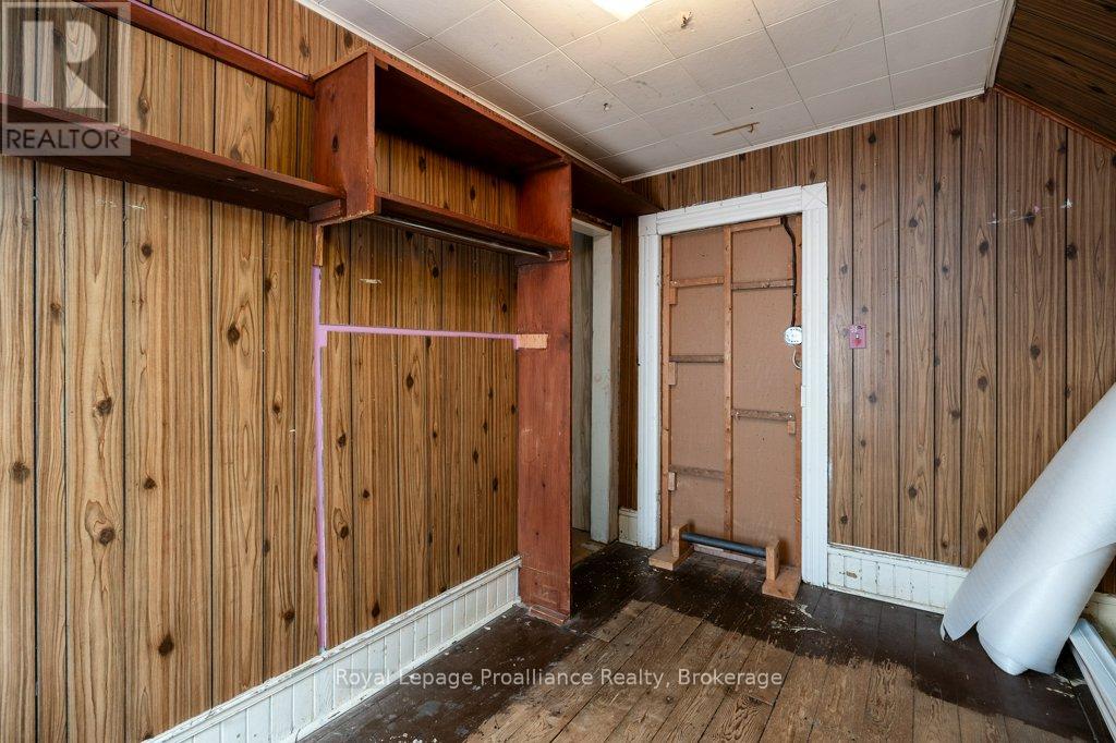 217 NORTH TRENT STREET - 24