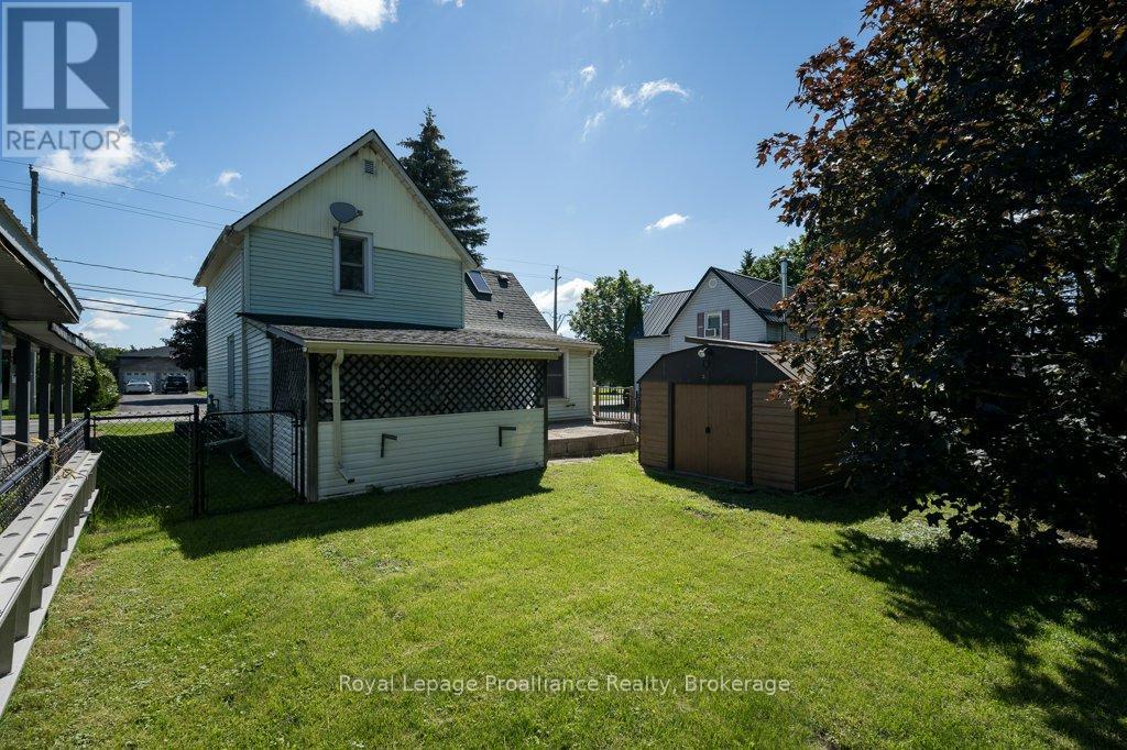 217 NORTH TRENT STREET - 32