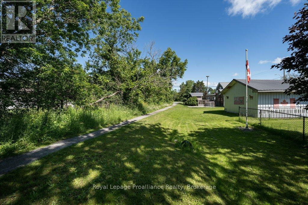 217 NORTH TRENT STREET - 35