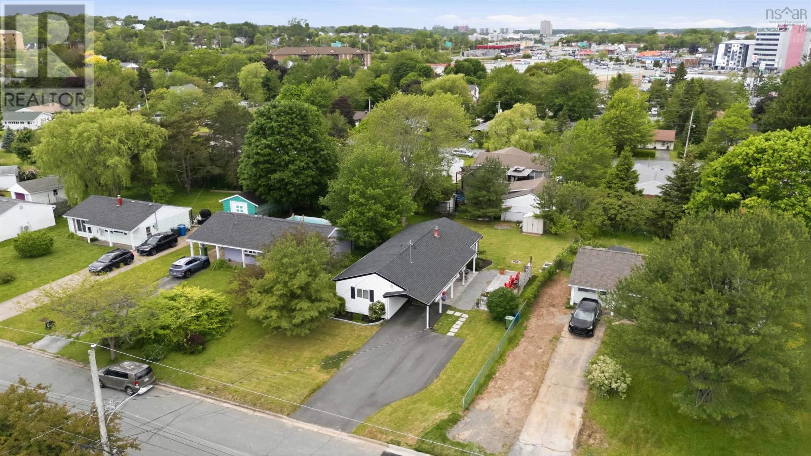 Property 29 of 40 of 133 Charlottetown Way
