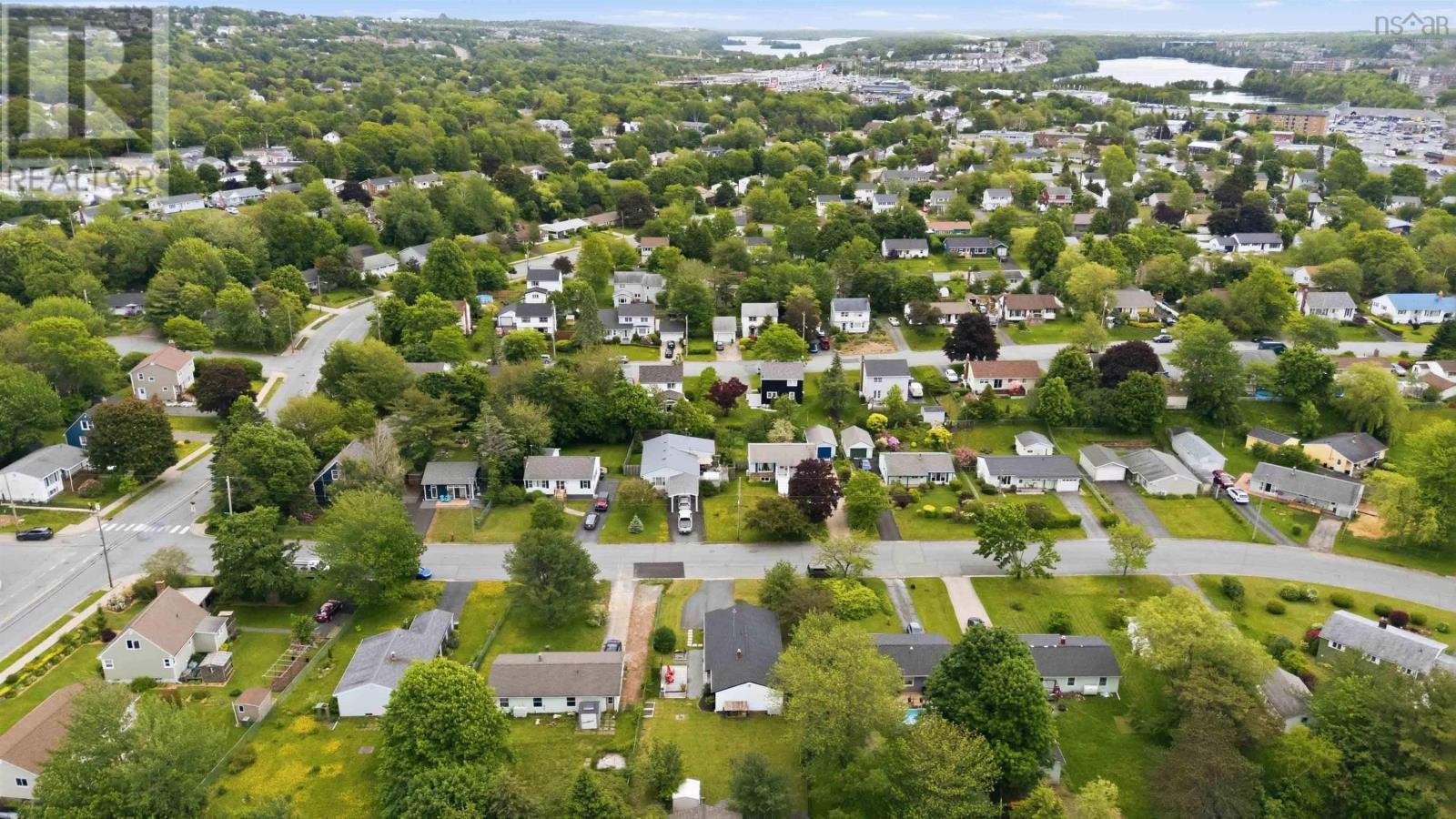Property 32 of 40 of 133 Charlottetown Way