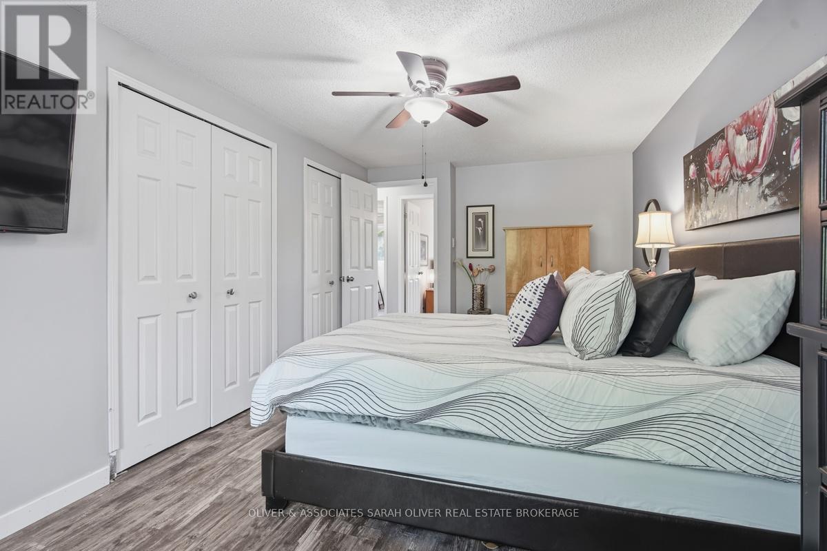 #78 141 CONDOR COURT - 17