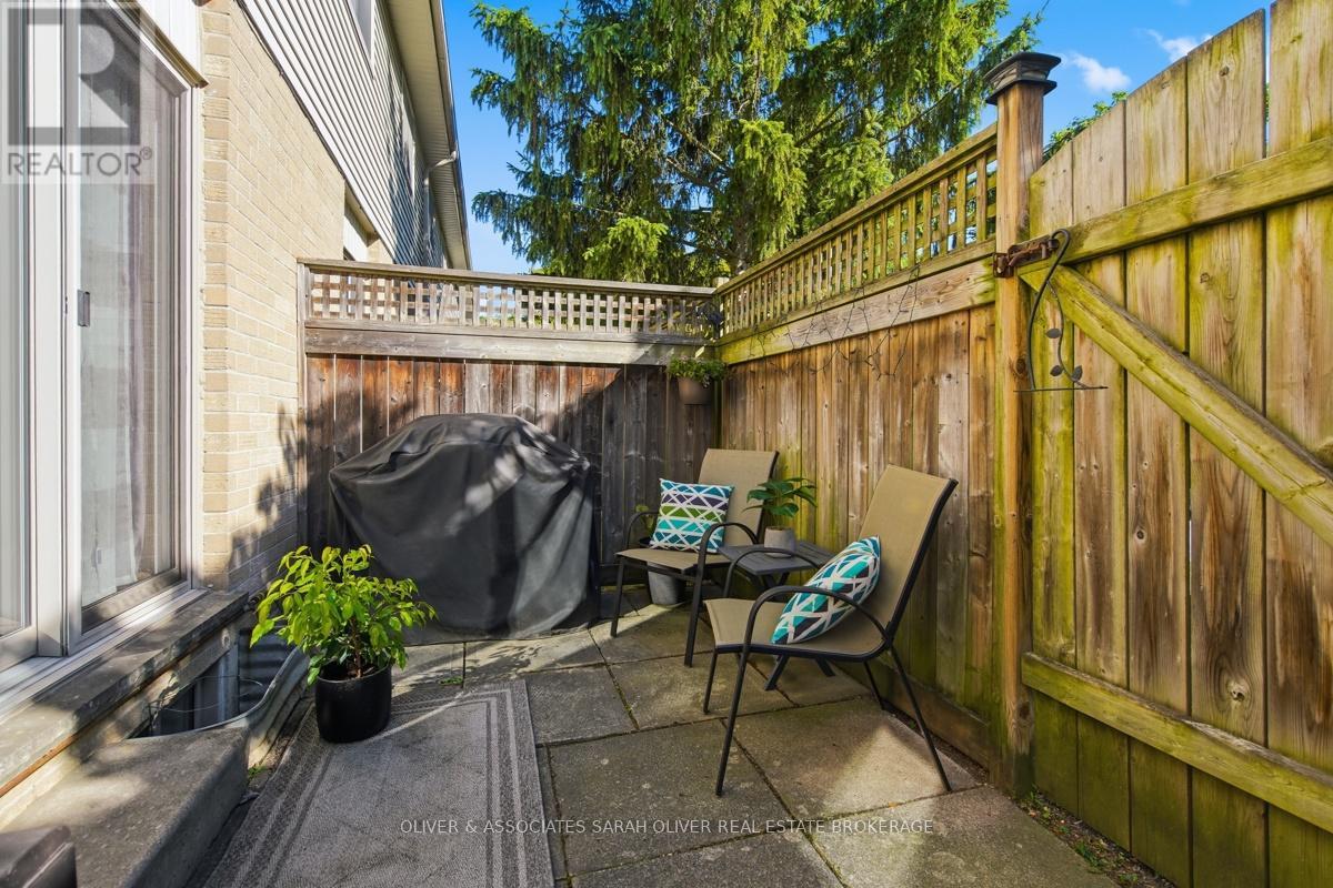 #78 141 CONDOR COURT - 30