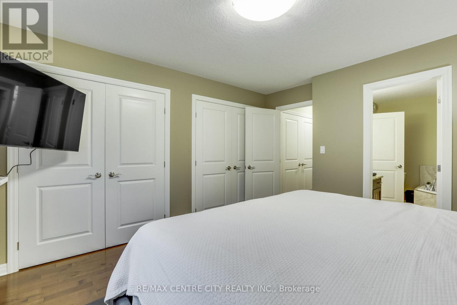 2898 BIDDULPH STREET - 21