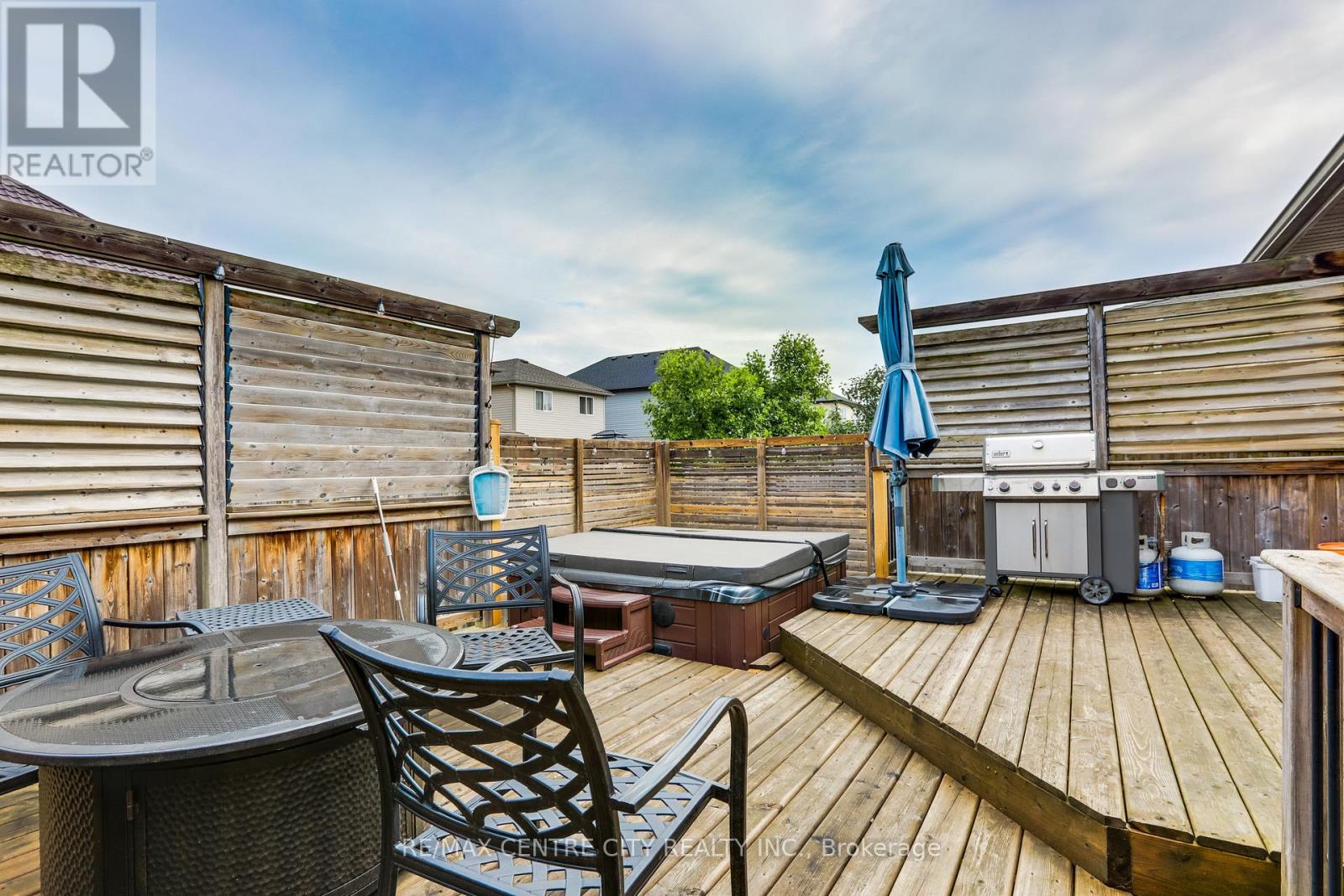 2898 BIDDULPH STREET - 38