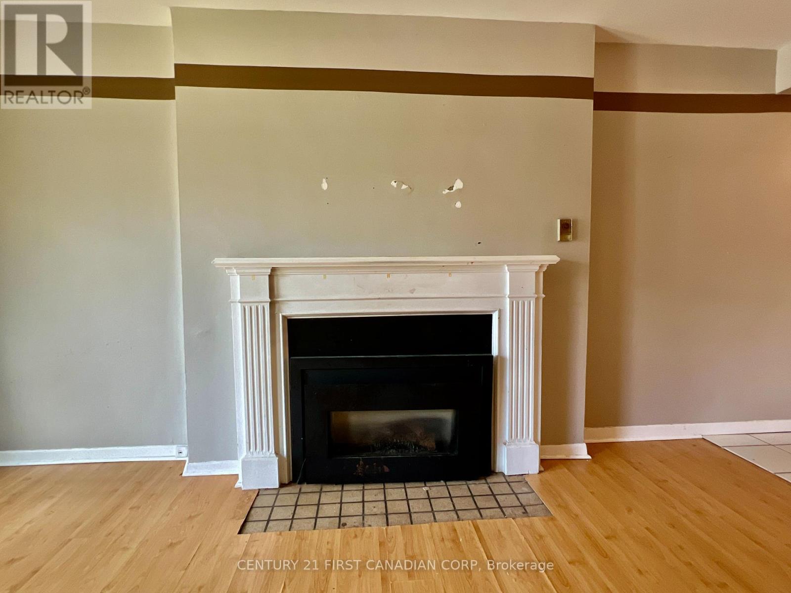 40 ARBOUR GLEN CRESCENT - 5