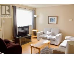 59 Hamlyn Road thumbnail 6