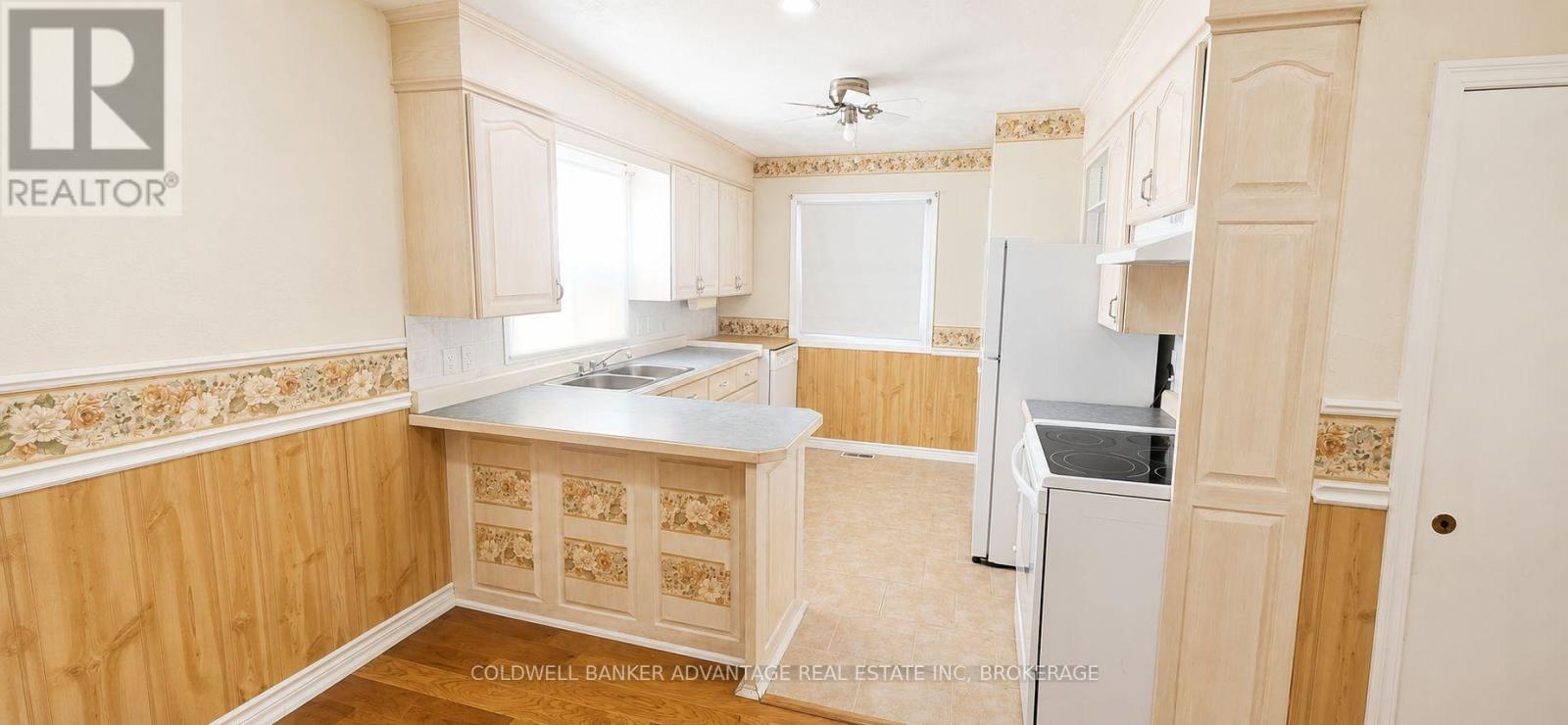 68 CAMERON AVENUE - 10