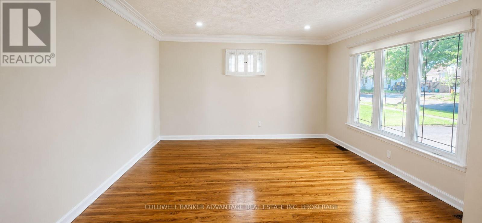 68 CAMERON AVENUE - 7