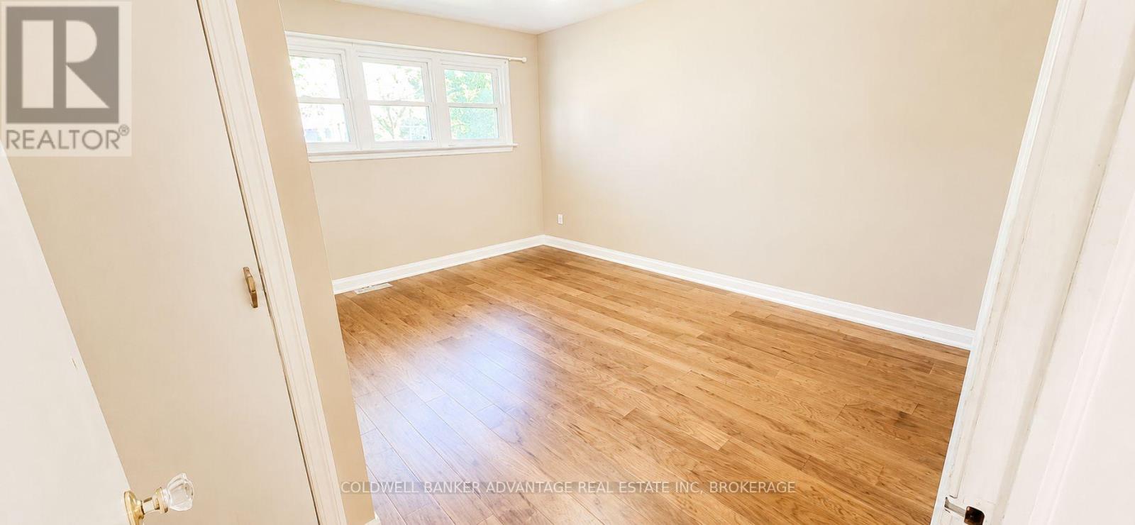 68 CAMERON AVENUE - 16