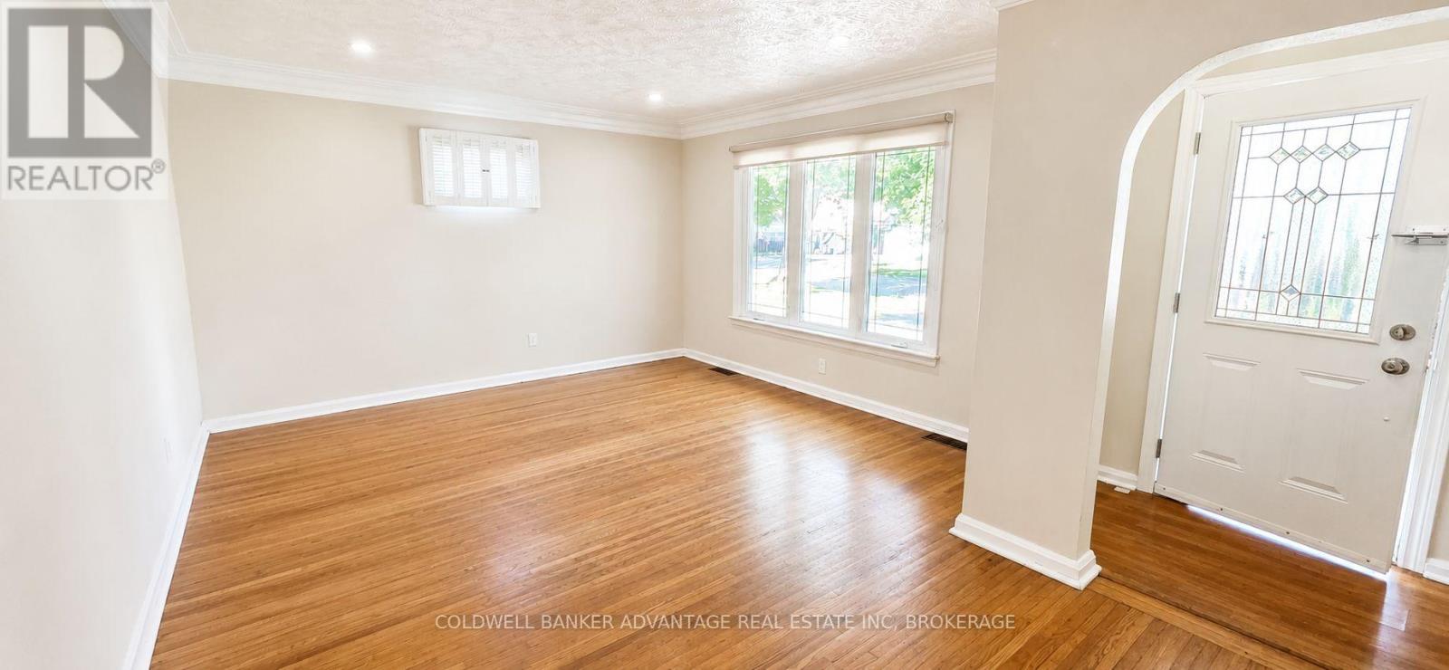 68 CAMERON AVENUE - 5