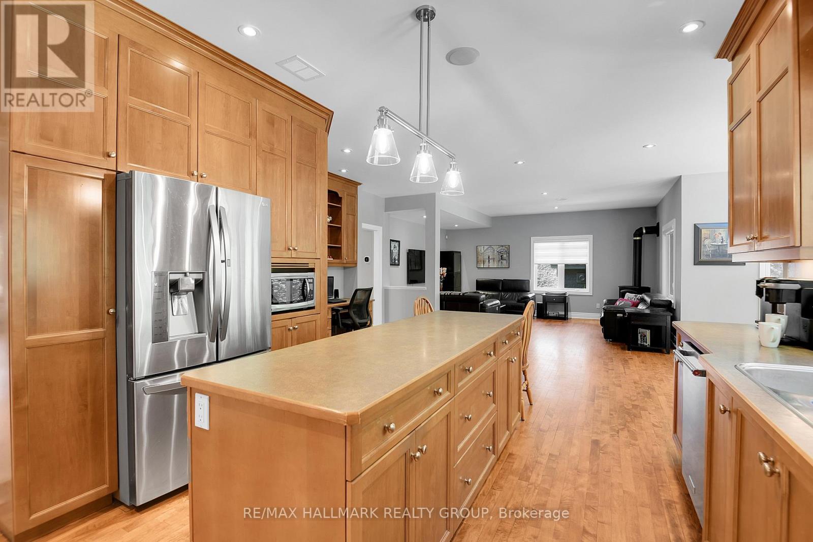 6 Bed, 5 Bath House for Sale in Ottawa – 1705 SILVER BARK AVENUE, Ottawa – MLS# X13482740 - Image 11