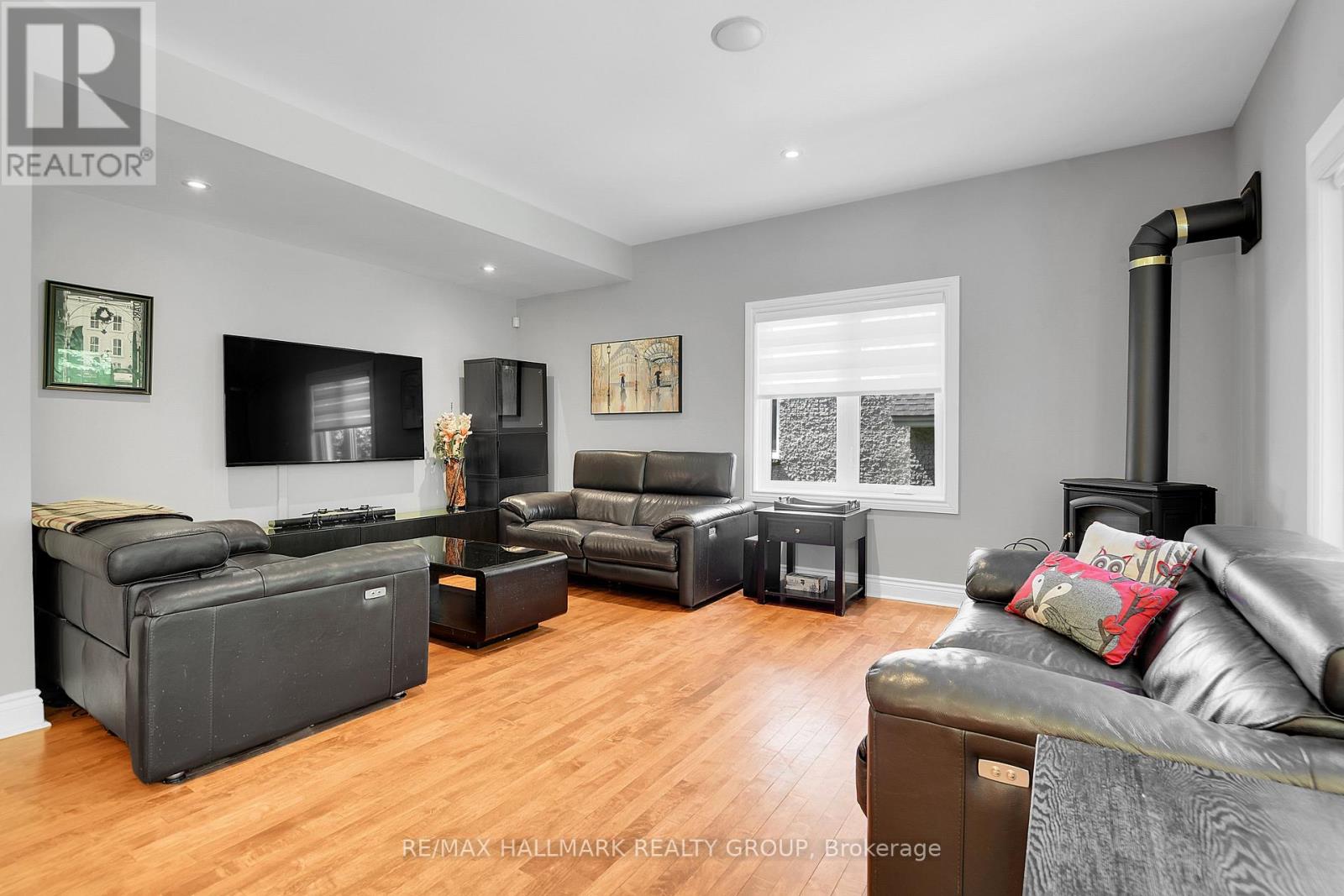 6 Bed, 5 Bath House for Sale in Ottawa – 1705 SILVER BARK AVENUE, Ottawa – MLS# X13482740 - Image 17
