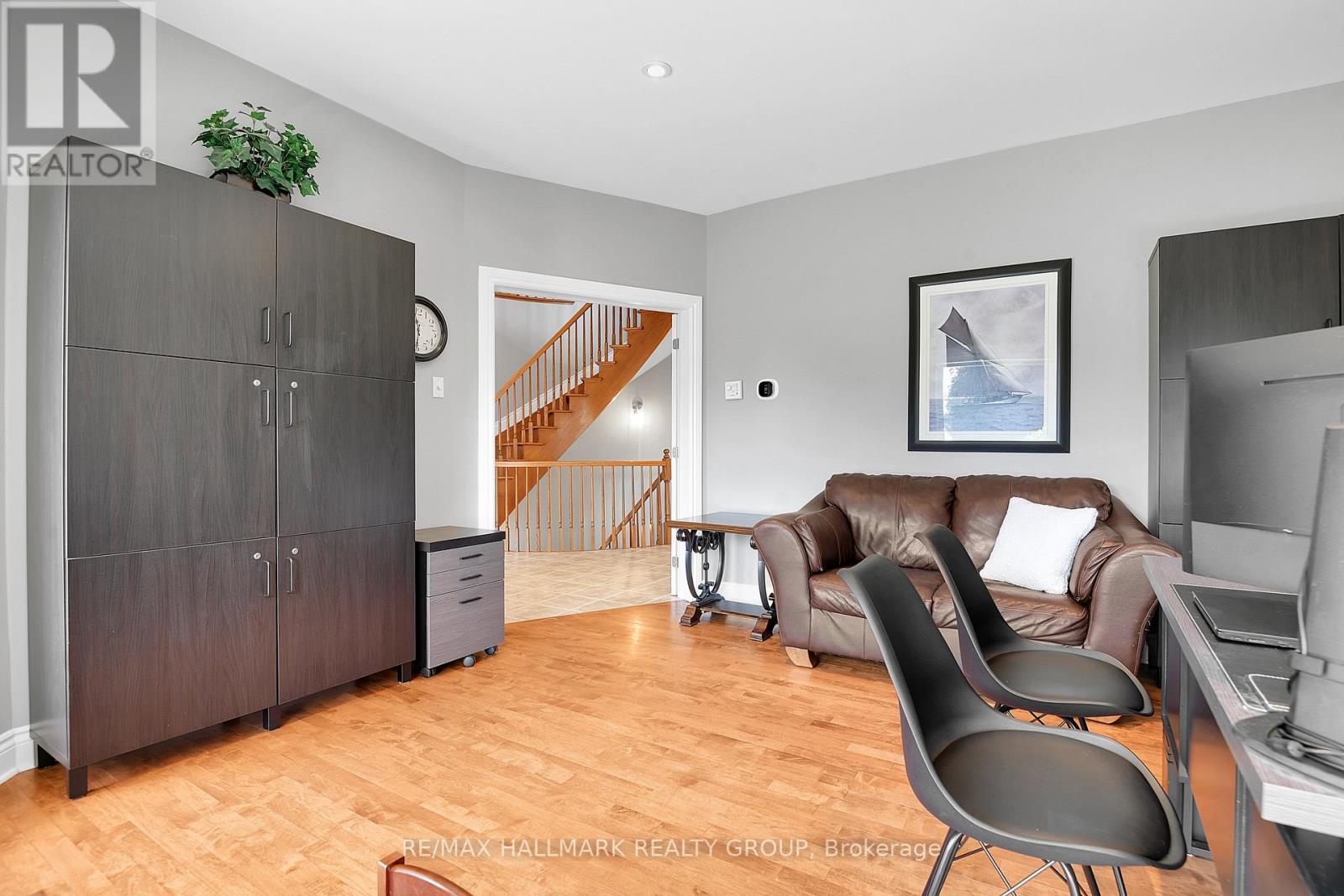 6 Bed, 5 Bath House for Sale in Ottawa – 1705 SILVER BARK AVENUE, Ottawa – MLS# X13482740 - Image 6