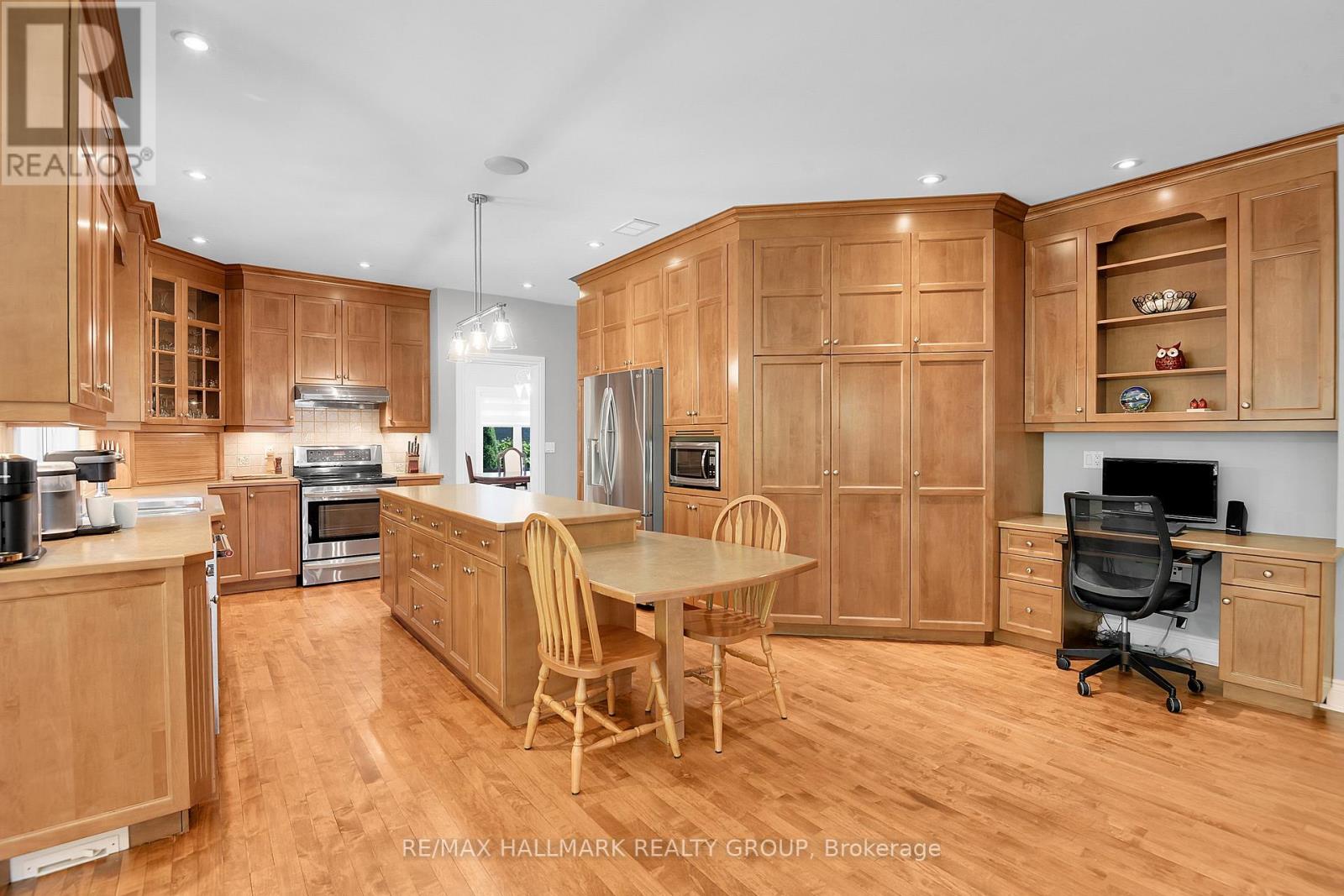 6 Bed, 5 Bath House for Sale in Ottawa – 1705 SILVER BARK AVENUE, Ottawa – MLS# X13482740 - Image 9